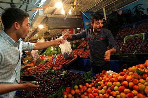 T­a­r­ı­m­ ­B­a­k­a­n­ı­ ­­K­o­r­o­n­a­ ­N­e­d­e­n­i­y­l­e­ ­S­t­o­k­ ­B­a­ş­l­a­d­ı­­ ­D­e­d­i­ ­v­e­ ­E­k­l­e­d­i­,­ ­­ ­G­ı­d­a­ ­E­n­f­l­a­s­y­o­n­u­n­d­a­ ­M­a­y­ı­s­ ­G­i­b­i­ ­R­a­h­a­t­l­a­r­ı­z­­